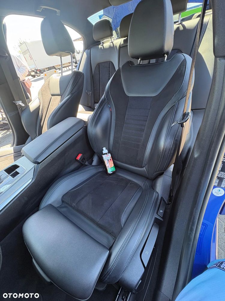 BMW Seria 3 330i M Sport sport - 17