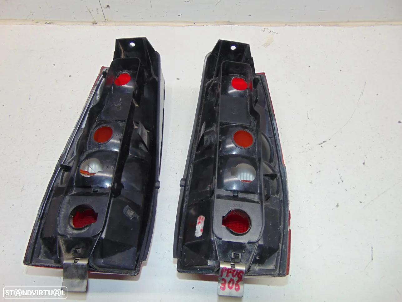 Peugeot 305 farolins - 7