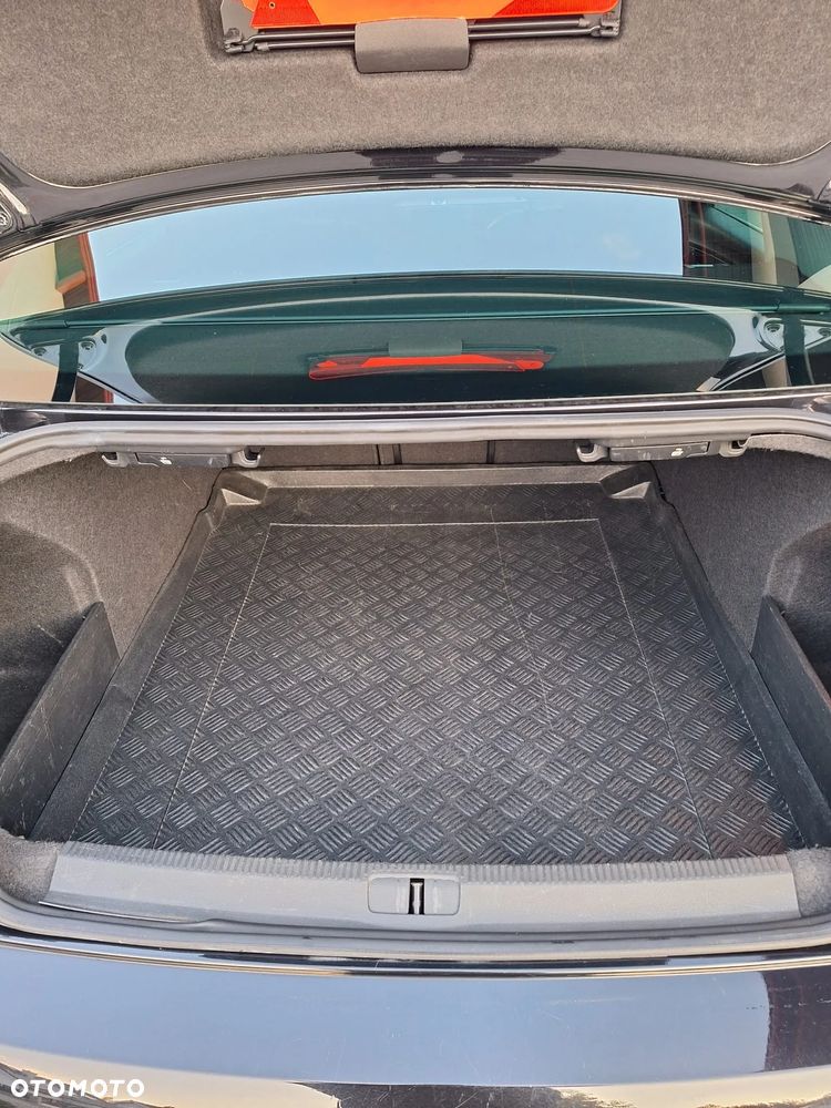 Volkswagen Passat 2.0 TDI Highline DSG - 12