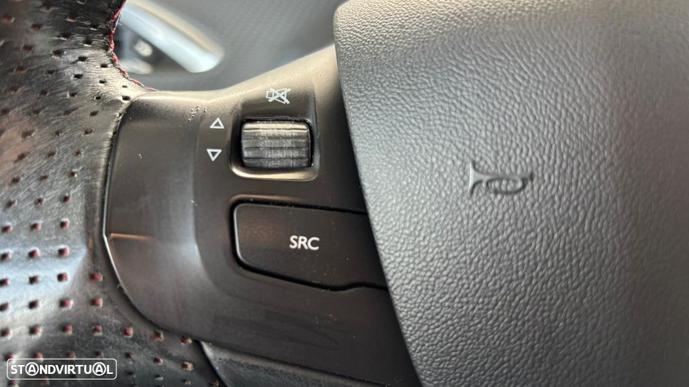 Peugeot 208 1.2 PureTech GT Line EAT6 - 7