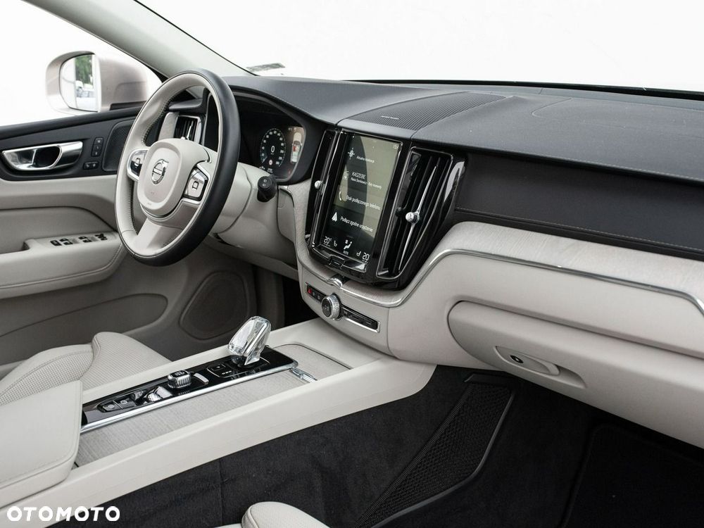 Volvo XC 60 - 31