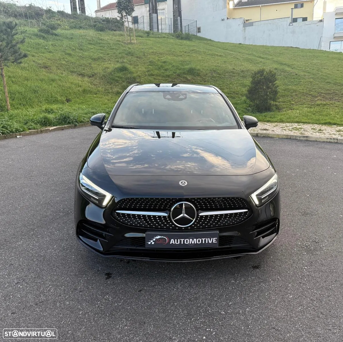 Mercedes-Benz A 250 Limousine e AMG Line - 2