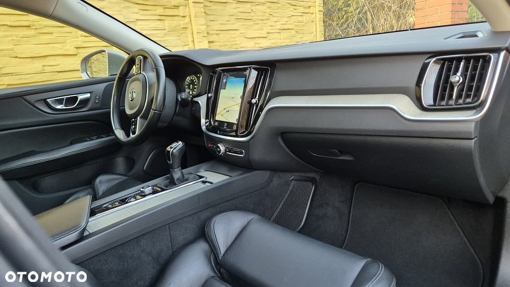 Volvo V60 D4 SCR Inscription - 4