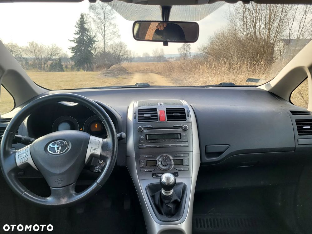 Toyota Auris 2.0 D-4D Sol - 5