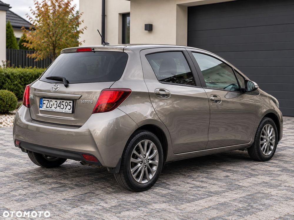 Toyota Yaris 2016 photo 4