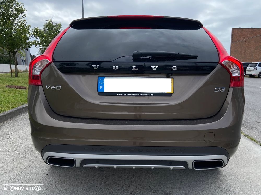 Volvo V60 Cross Country 2.0 D3 Summum Geartronic - 5