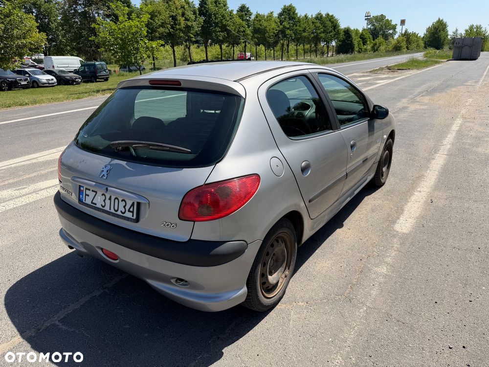 Peugeot 206 1.1 Mistral - 4