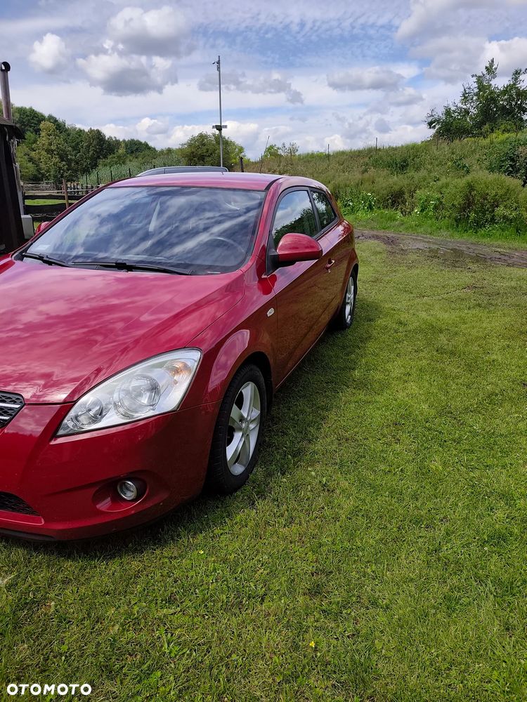 Kia Ceed - 7