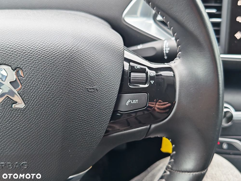 Peugeot 308 1.2 PureTech Active S&S - 18