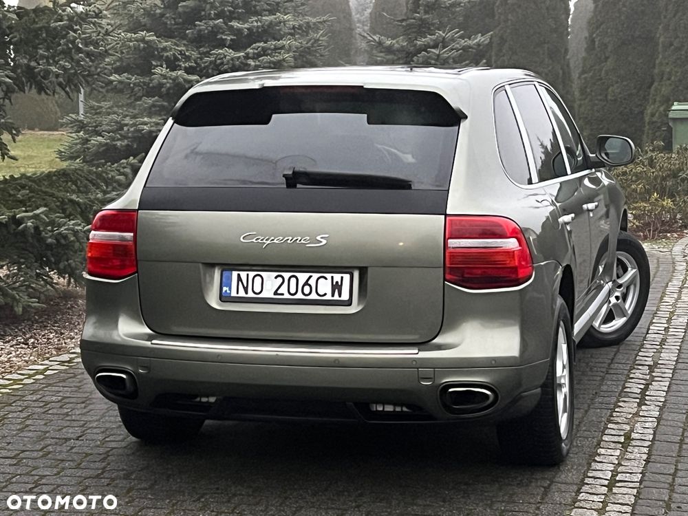 Porsche Cayenne - 7