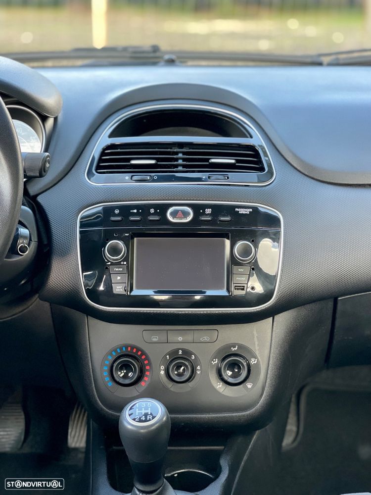 Fiat Punto 1.3 M-Jet Lounge S&S - 14