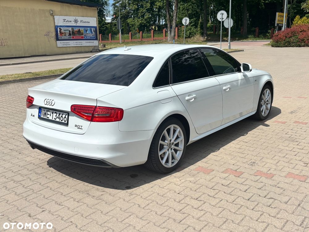 Audi A4 Limousine - 10