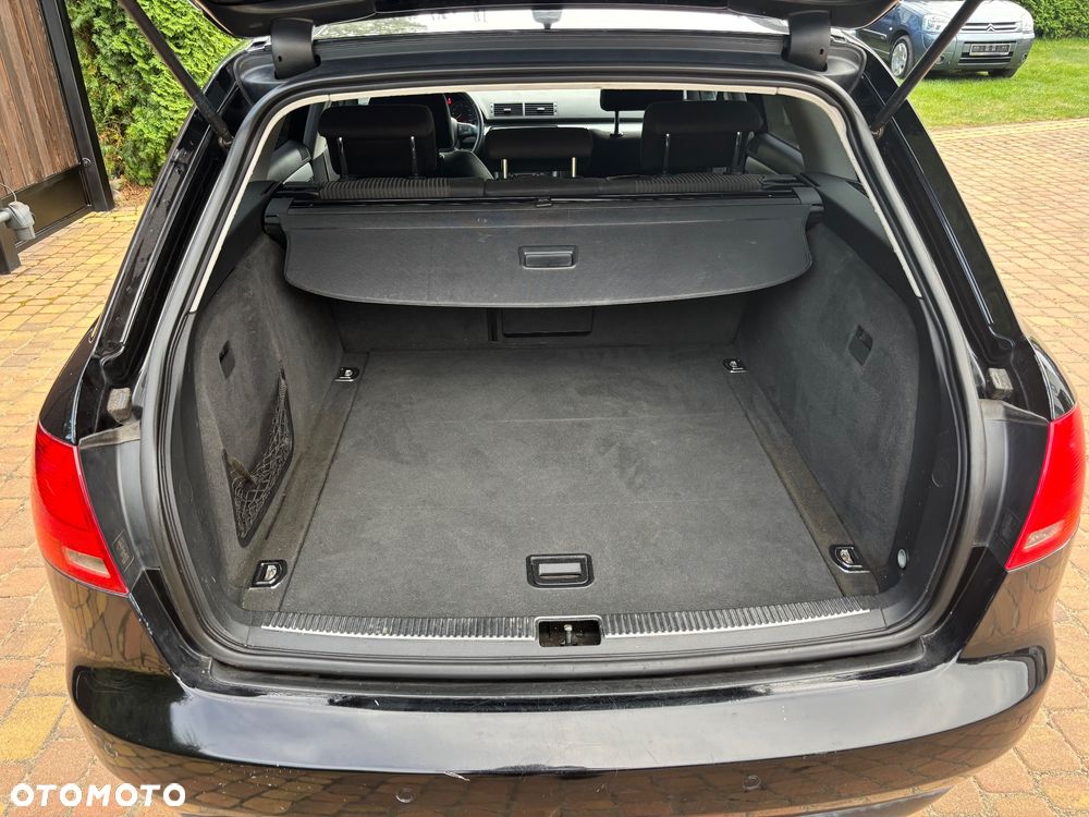 Audi A4 Avant 2.0 TDI DPF - 11