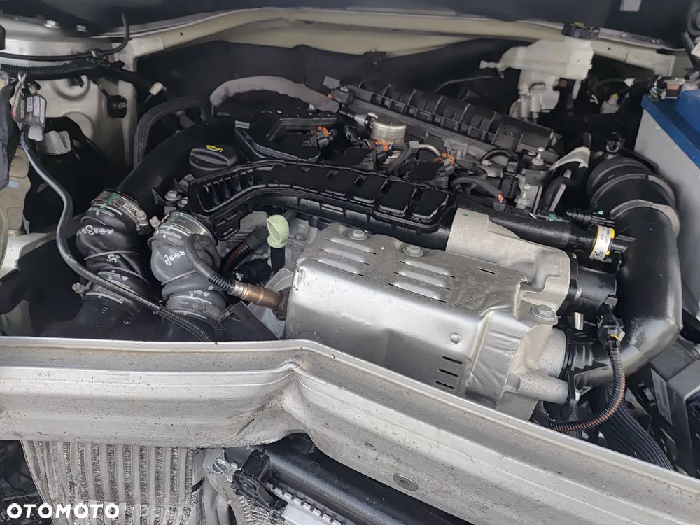 Peugeot 208 PureTech 130 EAT8 Allure Pack - 12