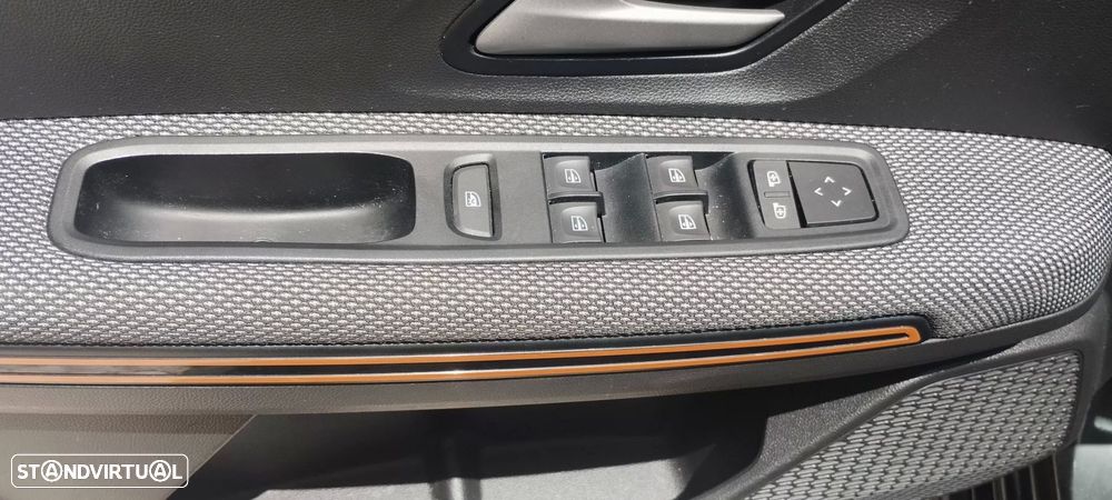 Dacia Sandero - 10