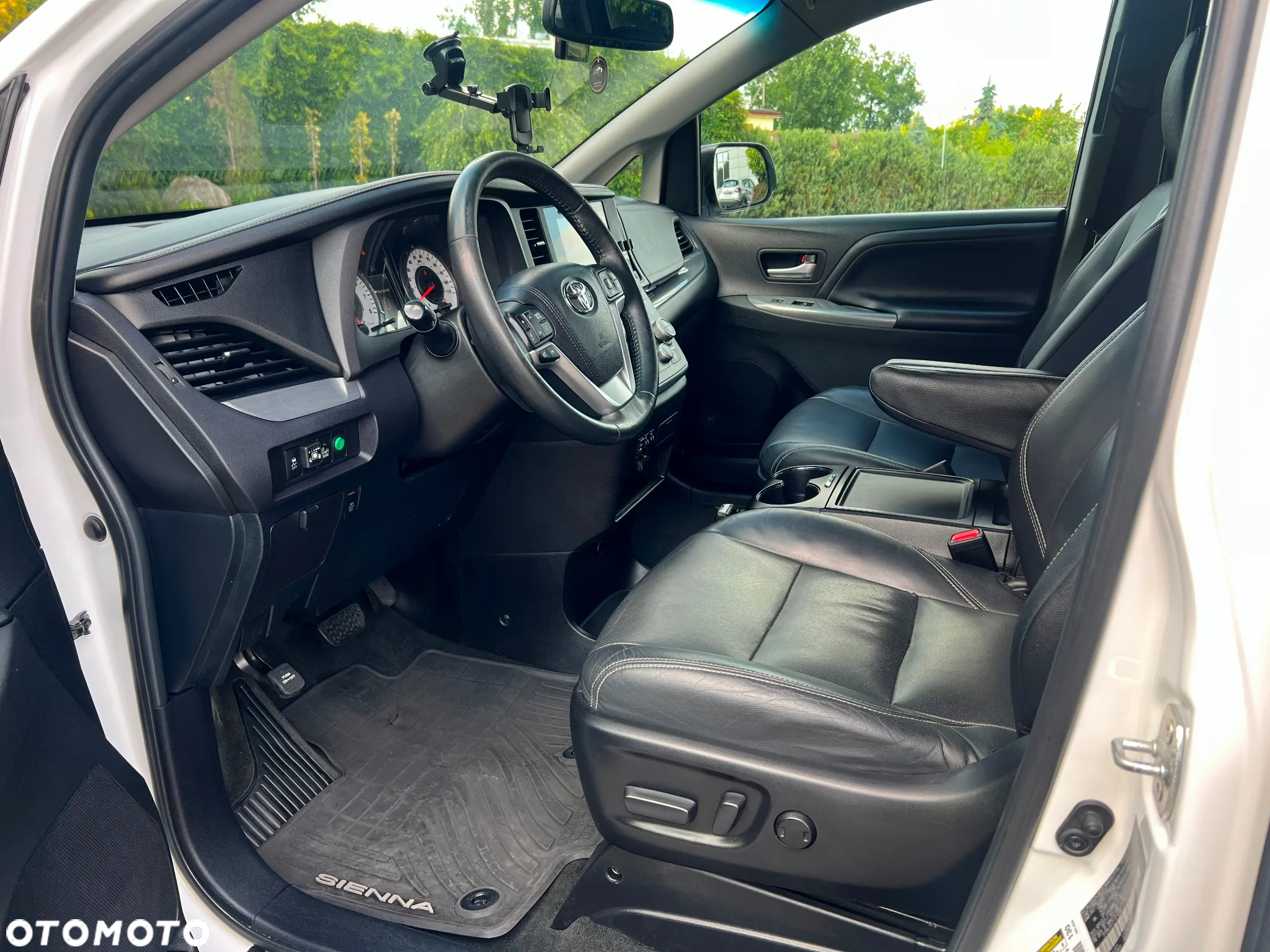 Toyota Sienna 3.5 V6 SE - 10