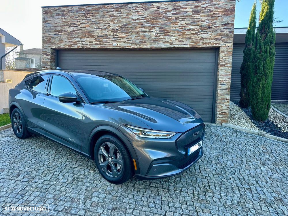 Ford Mustang Mach-E 75.7 kWh Premium AWD - 1