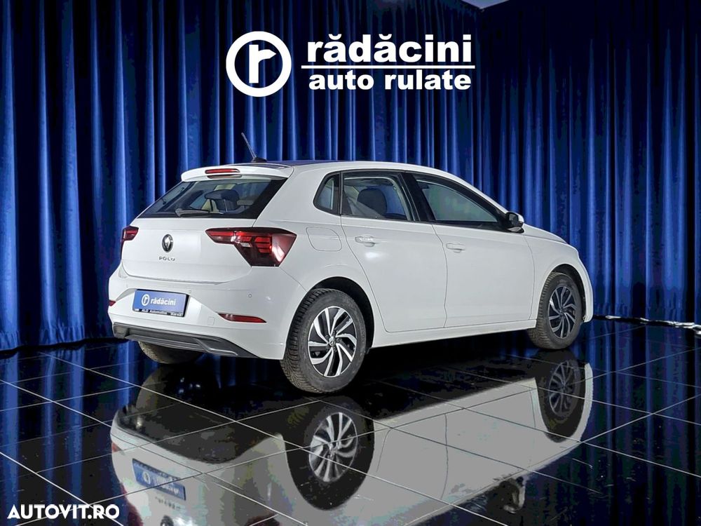 Volkswagen Polo - 7