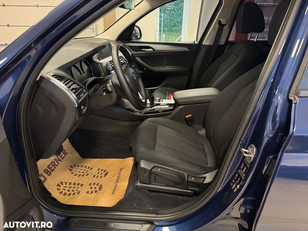 BMW X3 xDrive20d Aut. Advantage - 24