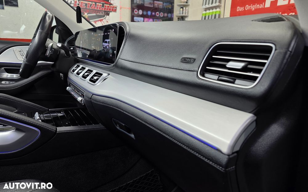 Mercedes-Benz GLS - 37