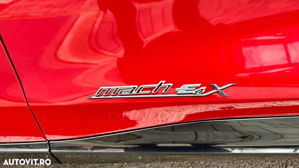 Ford Mustang Mach-E - 19