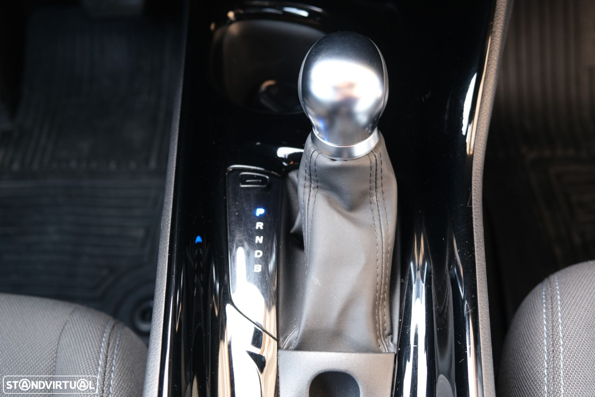 Toyota C-HR 1.8 Hybrid Square Collection - 20