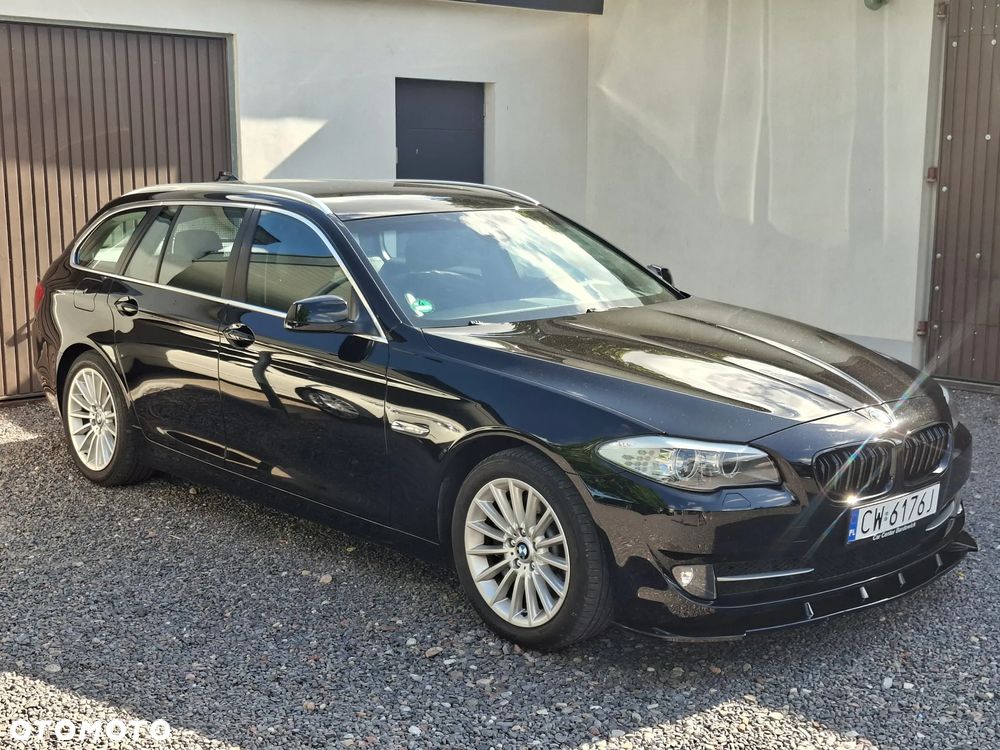 BMW Seria 5 528i - 5