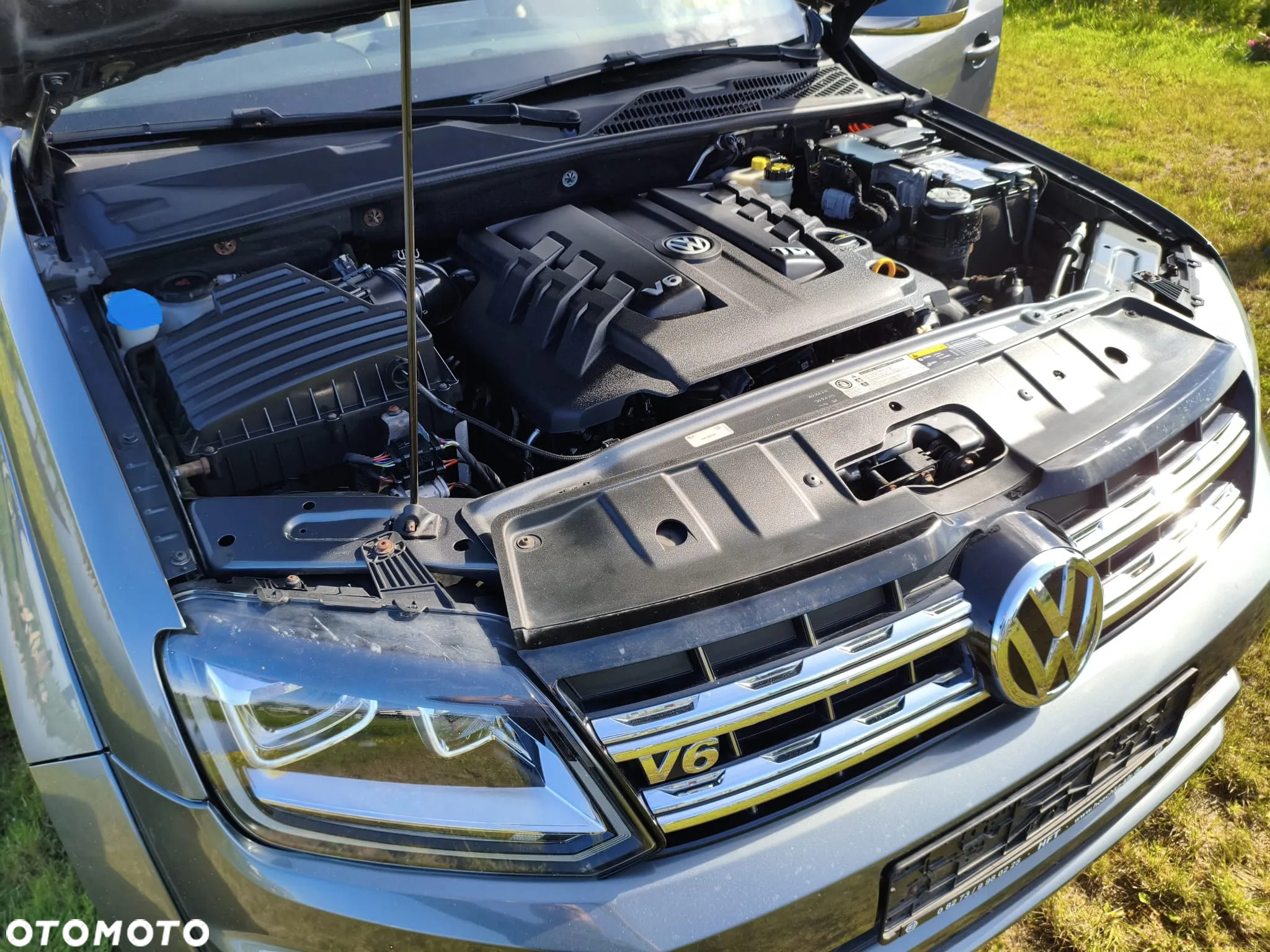 Volkswagen Amarok 3.0 V6 TDI 4Mot Highline - 9