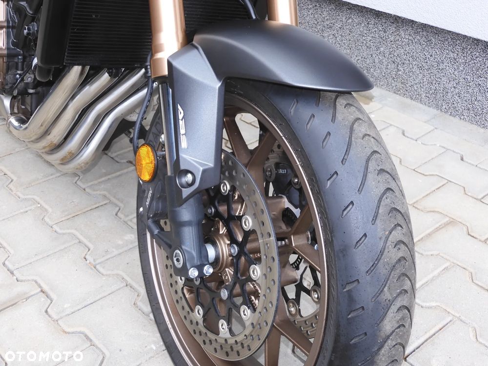 Honda CB - 19