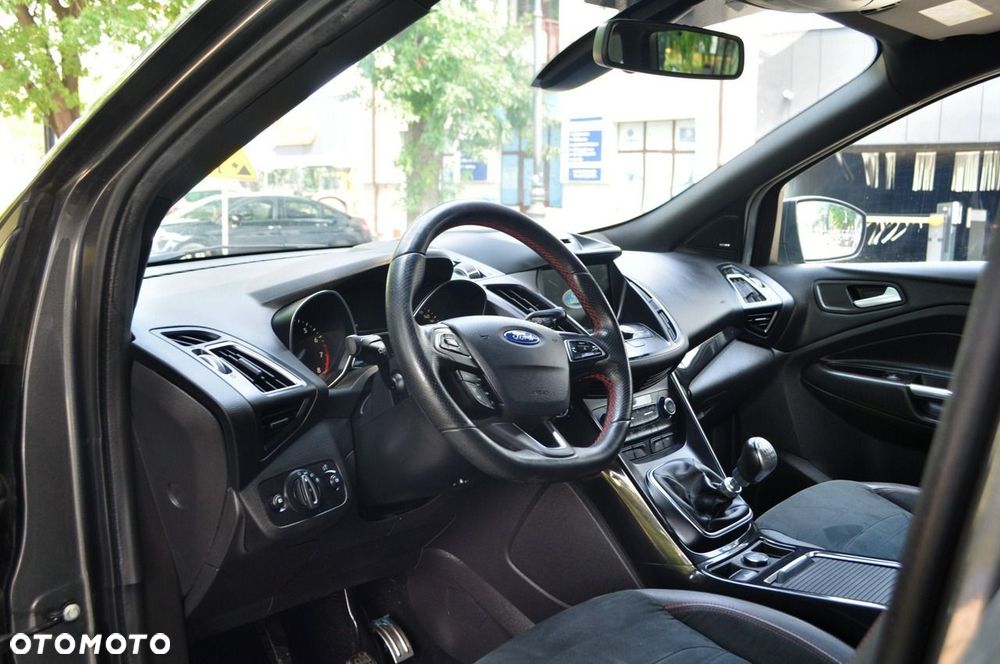 Ford Kuga - 7