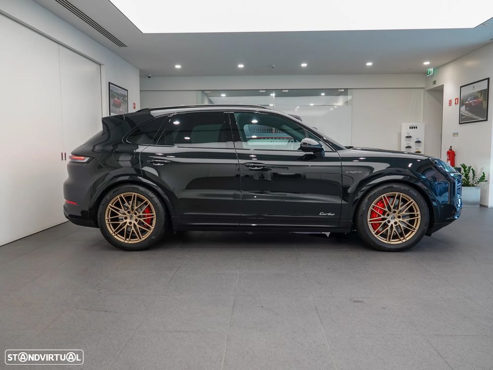 Porsche Cayenne Turbo E-Hybrid - 6