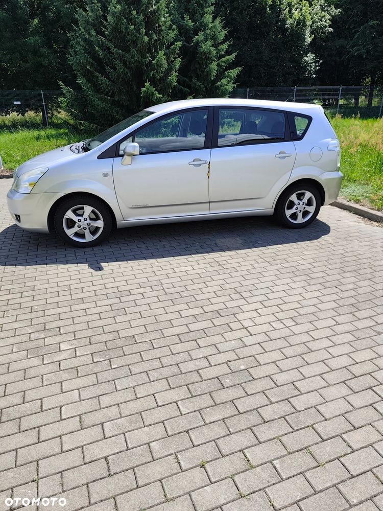 Toyota Corolla Verso 1.8 Sol + 7os - 1