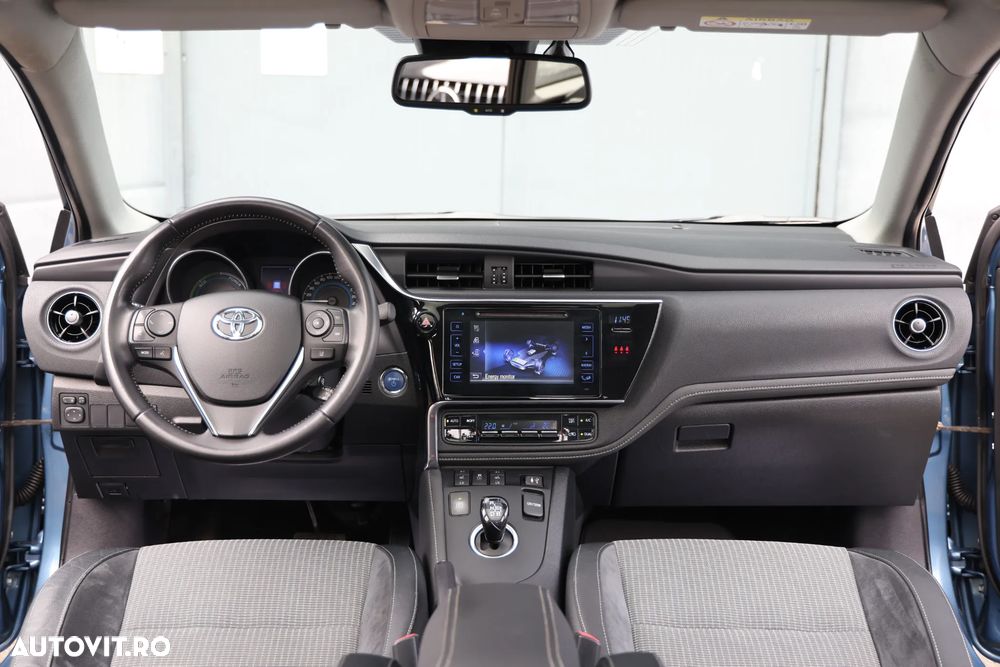 Toyota Auris 1.8 L VVT-i Sol+ - 18