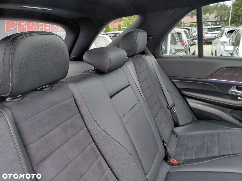 Mercedes-Benz GLE - 21