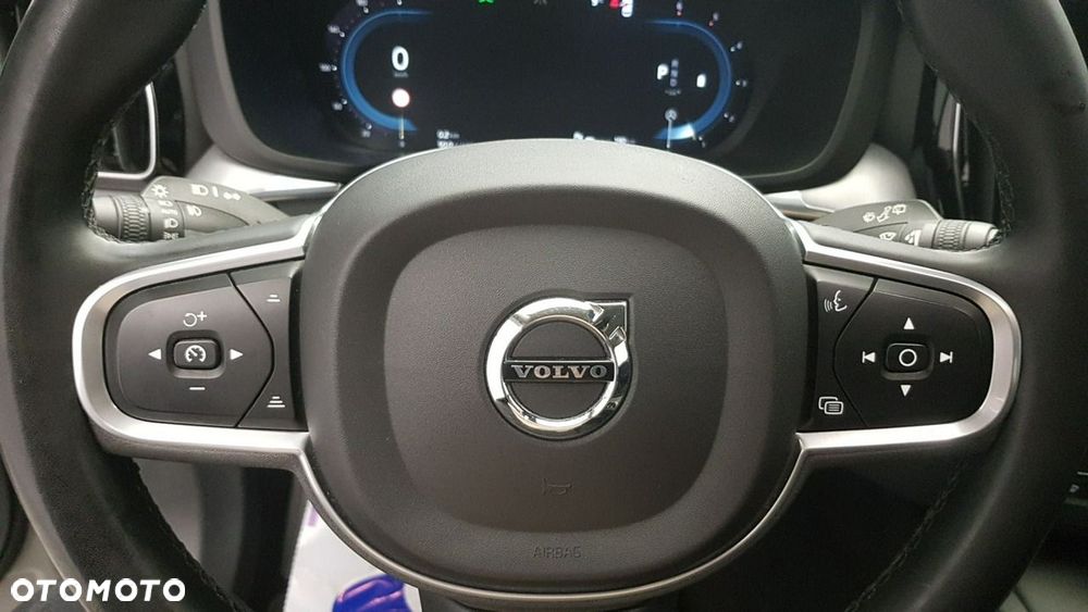 Volvo XC 60 - 22