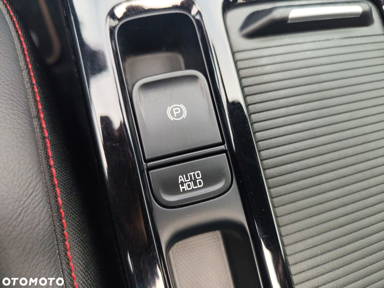 Kia ProCeed - 31
