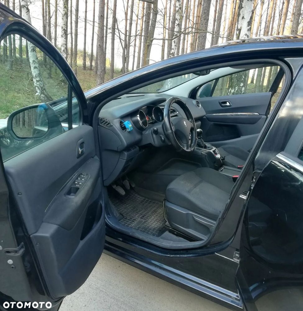 Peugeot 5008 155 THP Premium - 2