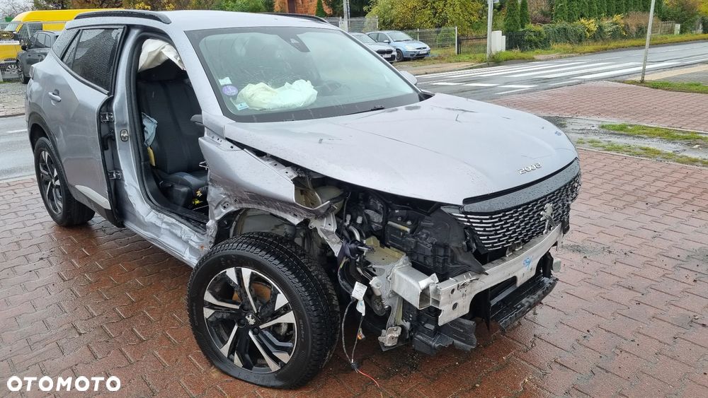 Peugeot 2008 1.2 PureTech Active Pack S&S EAT8 - 15