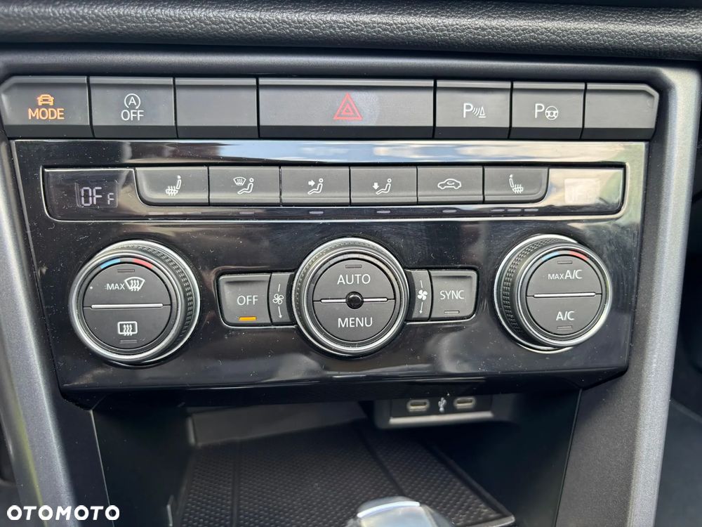 Volkswagen T-Roc 1.5 TSI OPF DSG R-Line Edition Black - 30