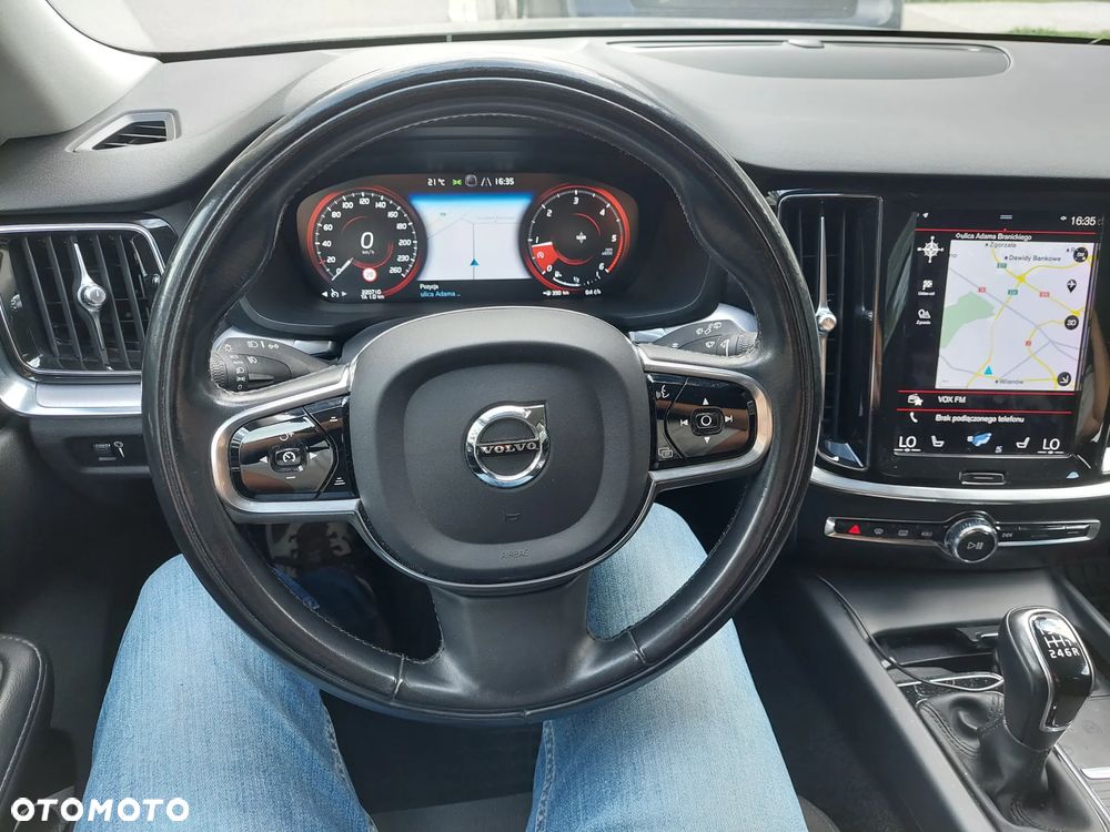 Volvo V60 D4 Momentum Pro - 14