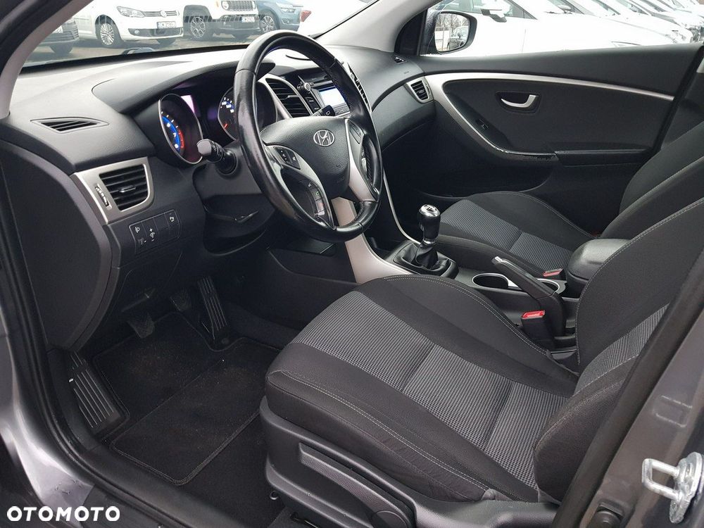 Hyundai i30 1.4 Classic + - 10