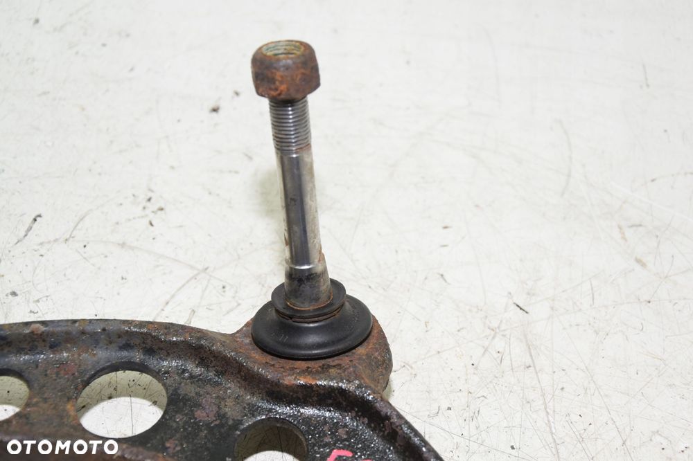 BMW E36 318I WAHACZ PRAWY PRZÓD DOLNY ORYG ŁADNY - 4