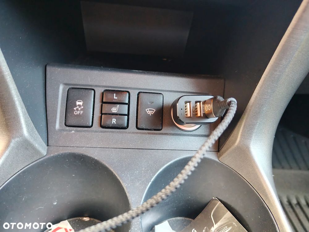 Toyota RAV4 2.2 D-4D Sol - 14