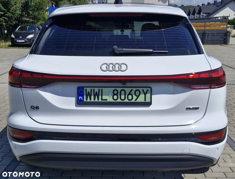 Audi Q6 e-tron quattro - 6