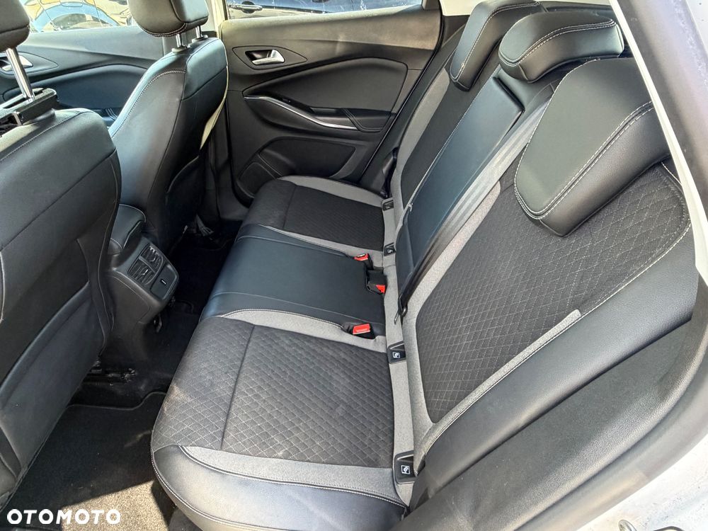 Opel Grandland X 1.2 Start/Stop Business Edition - 8