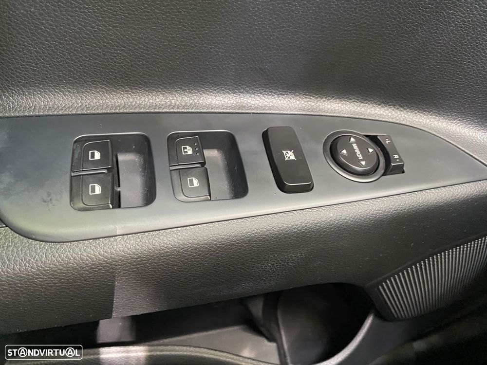 Kia Stonic 1.2 MPi Vibe - 34