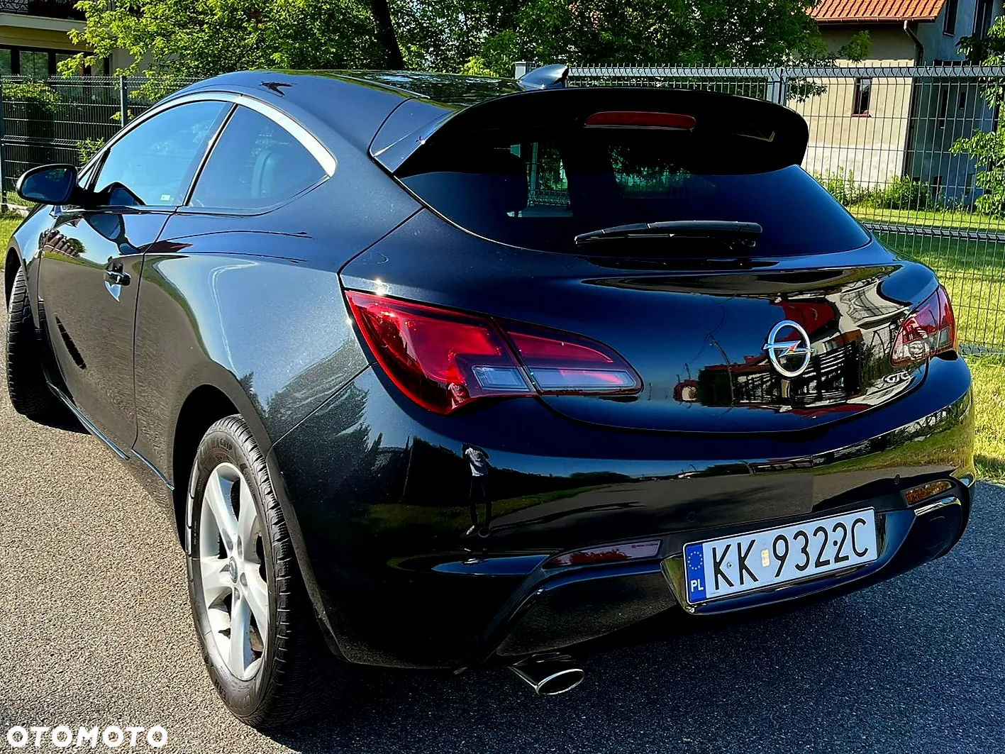 Opel Astra IV GTC 1.4 T Active - 2