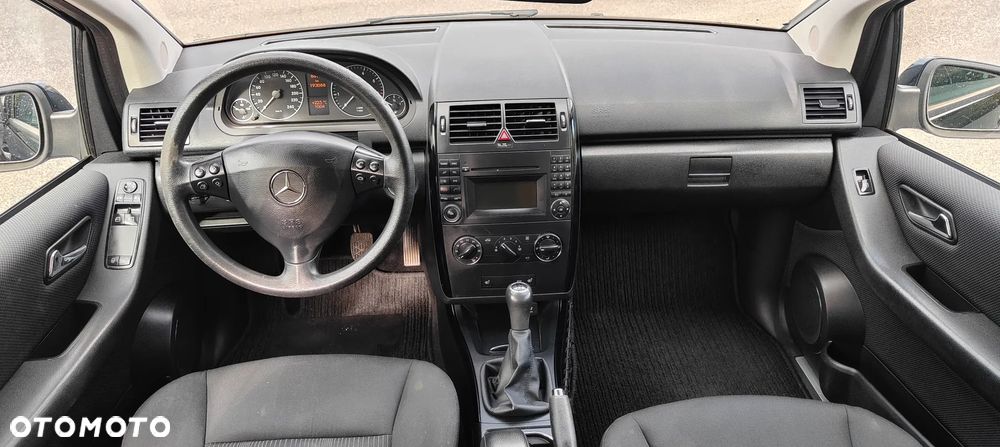 Mercedes-Benz Klasa A 160 BlueEFFICIENCY Elegance - 21