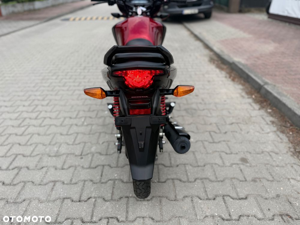Honda CB - 16