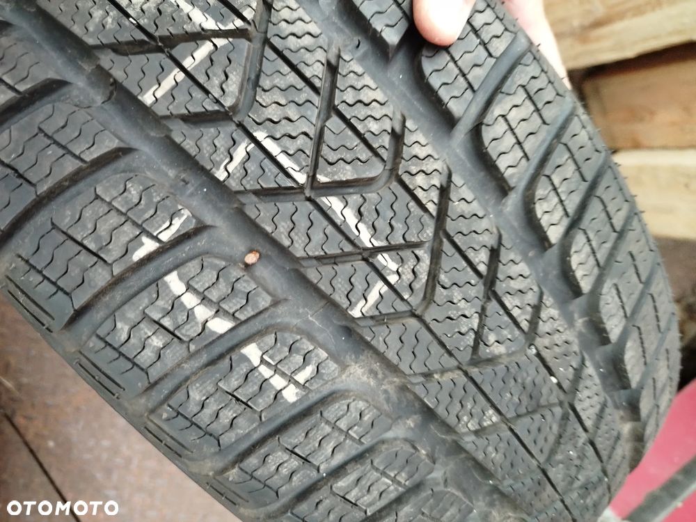 225/40R19 Michelin Pirelli Sottozero 3 2x95% bieżnika - 8